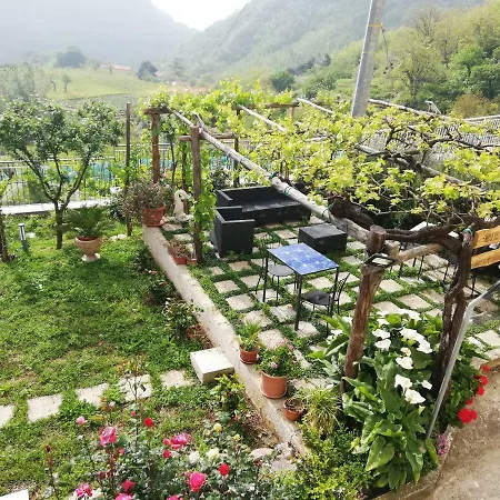 לינה וארוחת בוקר La Roccia Incantata Amalfi Coast Vietri