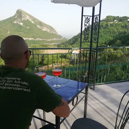 לינה וארוחת בוקר La Roccia Incantata Amalfi Coast