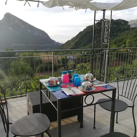 Nocleg ze śniadaniem La Roccia Incantata Amalfi Coast *